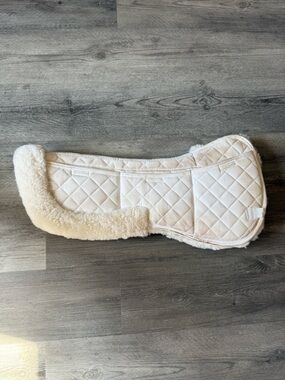 SmartPak White Quilted Sheepskin Half Pad